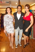 Bipasha Basu, Dia Mirza & Esha deol at Rocky S Aza collection launch - inditop.com37