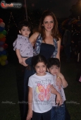 Hrithik Roshan wife Suzanne Khan with his Son at Childrens day celeberations, Exclusive Pics - inditop.com  4